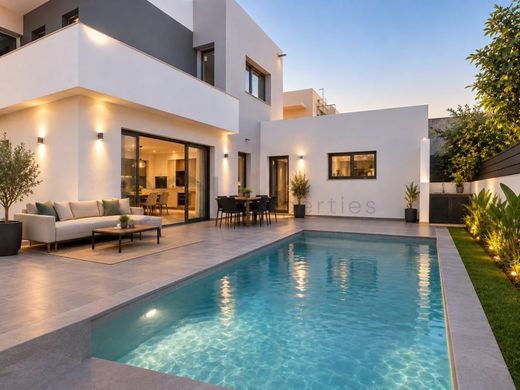 Maison de luxe à vendre à Seixal, 690 000 €, Photo 3