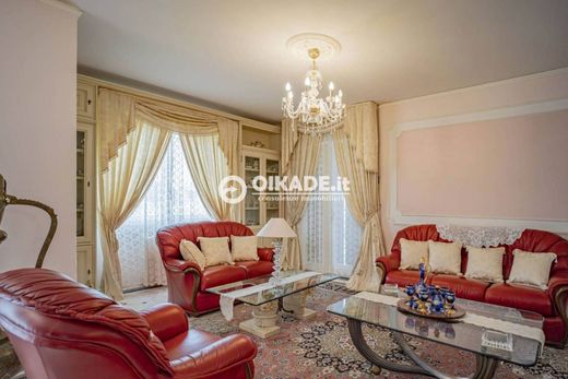 Maison de luxe à vendre à Quartu Sant Elena, 800 000 €, Photo 6