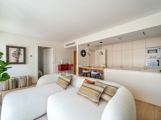 Luxury Apartment for sale in Vila Nova de Gaia, 620 000 €, Photo 2