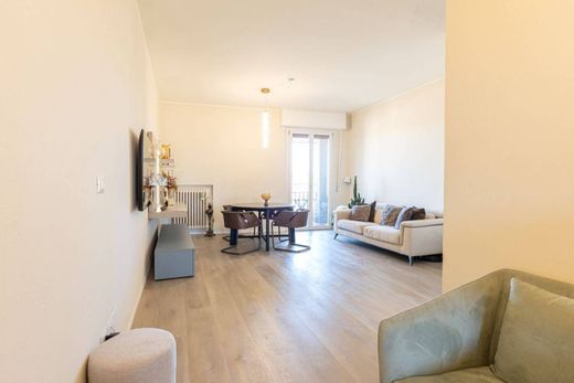 Luxury Apartment for sale in Cesena, 595 000 €, Photo 4