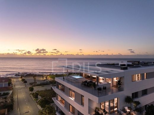 Luxury Apartment for sale in Vila Nova de Gaia, 988 000 €, Photo 5