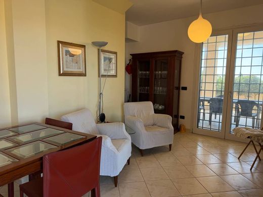 Maison de luxe à vendre à Fiumicino, 675 000 €, Photo 7