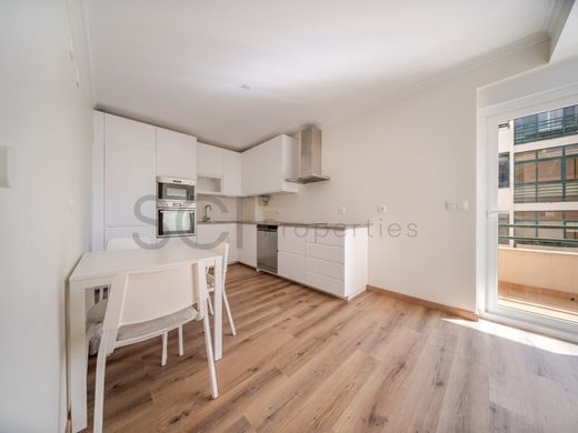Appartement de luxe à vendre à Charneca de Caparica, 409 000 €, Photo 7