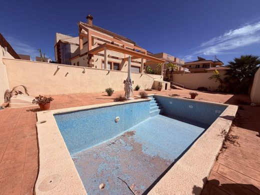 Luxury House for sale in Torrevieja, 650 000 €, Photo 2