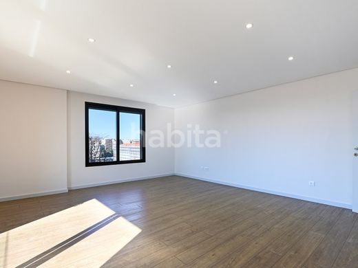 Appartement de luxe à vendre à Porto, 620 000 €, Photo 2