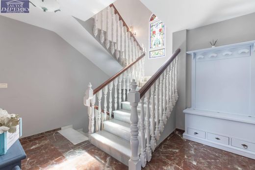 Maison de luxe à vendre à Zubia, 485 000 €, Photo 4