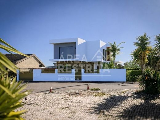 Maison de luxe à vendre à Charneca de Caparica, 870 000 €, Photo 2
