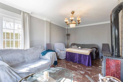 Maison de luxe à vendre à Zubia, 485 000 €, Photo 4