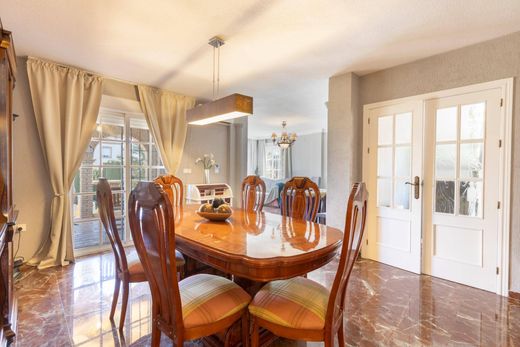 Maison de luxe à vendre à Zubia, 485 000 €, Photo 5