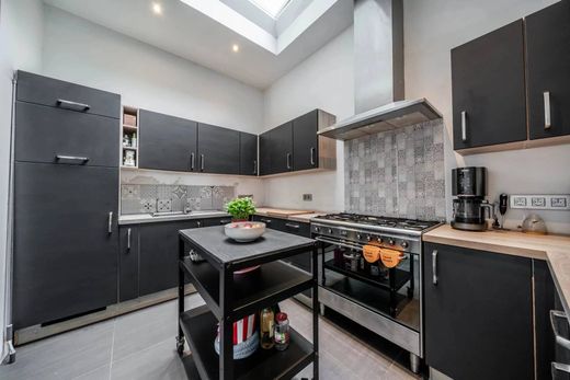 Maison de luxe à vendre à Dinant, 243 000 €, Photo 5