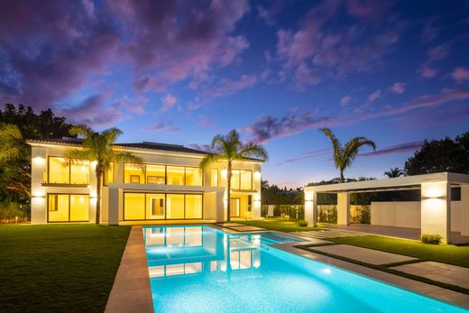 Luxury House for sale in Marbella, 3 900 000 €, Photo 1