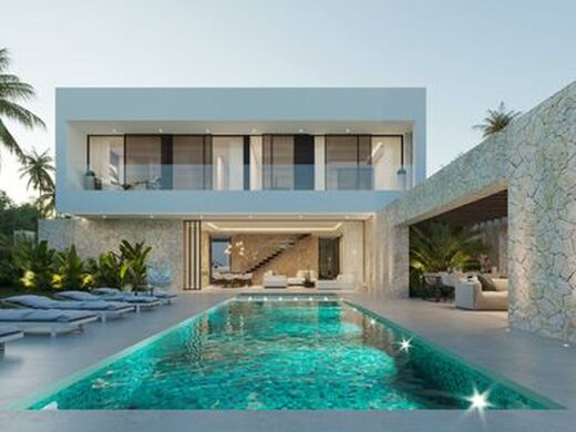 Luxury House for sale in Marbella, 2 495 000 €, Photo 1