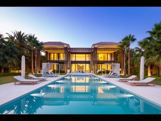 Luxury House for sale in Marbella, 13 500 000 €, Photo 1