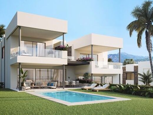 Maison de luxe à vendre à Marbella, 1 230 000 €, Photo 1