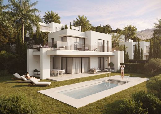 Luxury House for sale in Marbella, 1 975 000 €, Photo 1