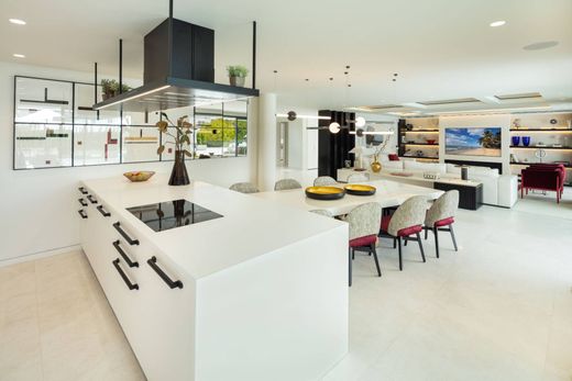 Luxury House for sale in Marbella, 4 695 000 €, Photo 2