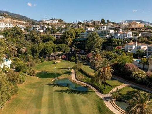 Maison de luxe à vendre à Marbella, 1 890 000 €, Photo 2
