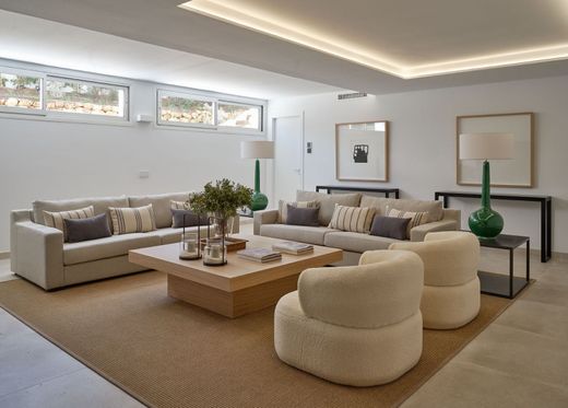 Luxury House for sale in Marbella, 1 690 000 €, Photo 3