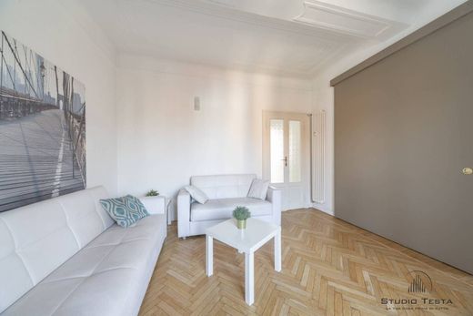 Luxury Apartment for sale in Milan, 1 200 000 €, Photo 4