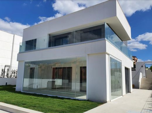 Luxury House for sale in Marbella, 645 000 €, Photo 4