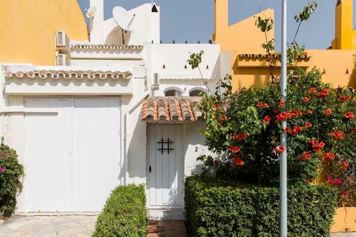 Maison de luxe à vendre à Marbella, 720 000 €, Photo 2