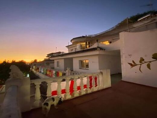 Maison de luxe à vendre à Nueva Andalucia, 975 000 €, Photo 2