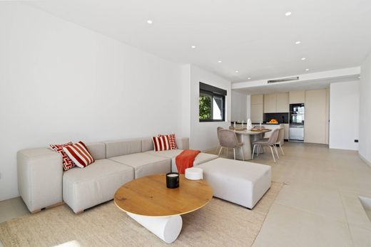 Maison de luxe à vendre à Marbella, 824 000 €, Photo 3