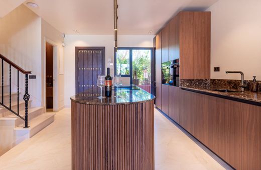 Luxury House for sale in Marbella, 1 995 000 €, Photo 7