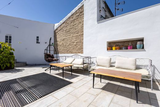 Luxury House for sale in Cadiz, 449 000 €, Photo 2