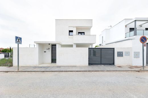 Maison de luxe à vendre à Zubia, 400 000 €, Photo 2