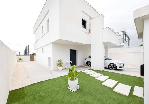 Maison de luxe à vendre à Zubia, 400 000 €, Photo 3