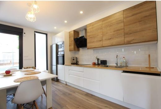 Luxury House for sale in Benidorm, 490 000 €, Photo 4