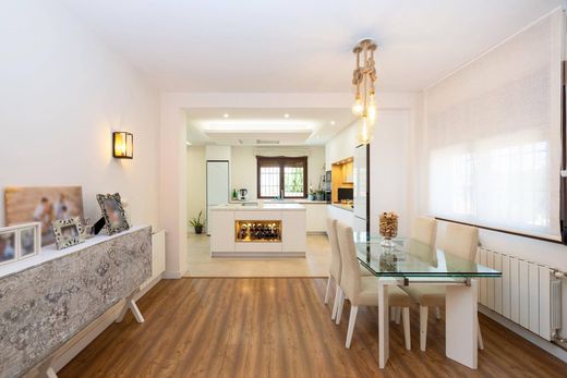 Maison de luxe à vendre à Otura, 549 000 €, Photo 5
