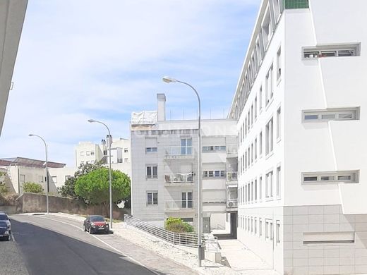 Appartement de luxe à vendre à Lisbon, 750 000 €, Photo 2