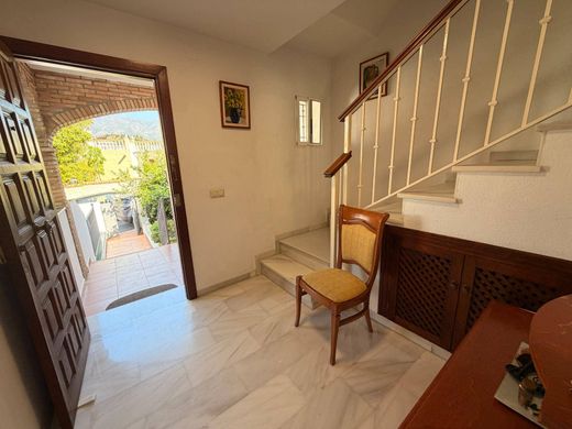 Maison de luxe à vendre à Fuengirola, 470 000 €, Photo 4