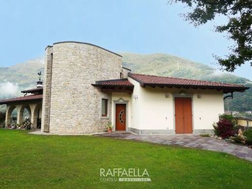 Maison de luxe à vendre à Berzo San Fermo, 850 000 €, Photo 2