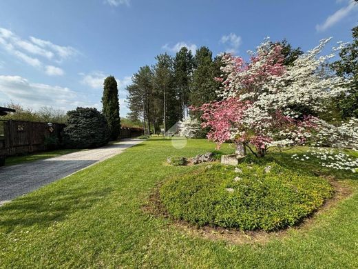Luxury House for sale in Rescaldina, 870 000 €, Photo 2