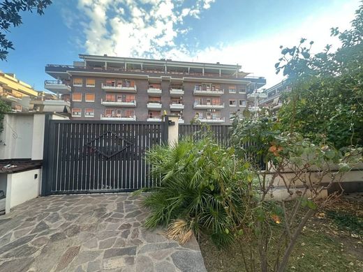 Maison de luxe à vendre à Rome, 599 000 €, Photo 5
