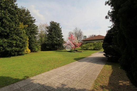 Luxury House for sale in Rescaldina, 870 000 €, Photo 6