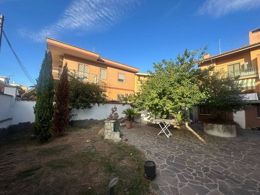 Maison de luxe à vendre à Rome, 599 000 €, Photo 7