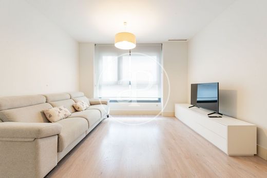 Luxury Apartment for sale in Madrid, 695 000 €, Photo 2