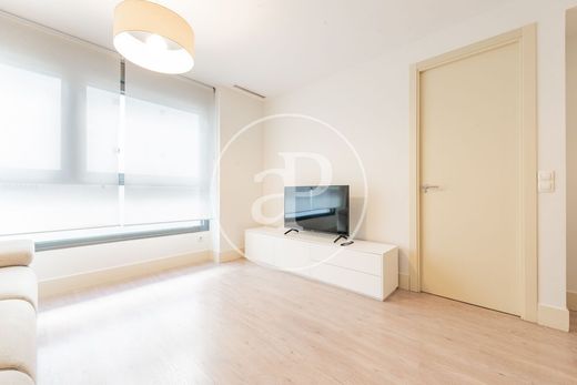 Luxury Apartment for sale in Madrid, 695 000 €, Photo 4