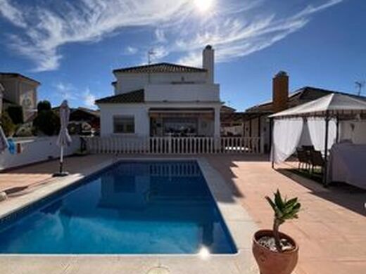 Luxury House for sale in Córdoba, 545 000 €, Photo 1