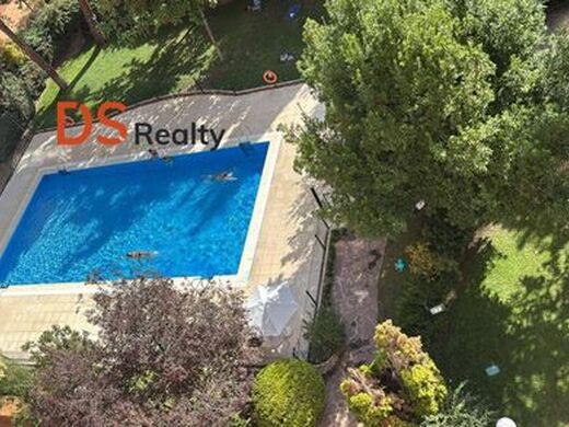 Luxury Apartment for sale in Madrid, 925 000 €, Photo 3