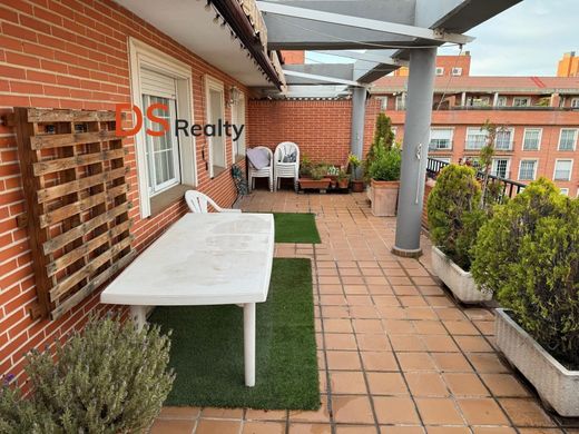 Luxury Apartment for sale in Madrid, 925 000 €, Photo 4
