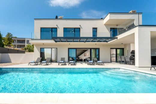Maison de luxe à vendre à Rabac, 795 000 €, Photo 1