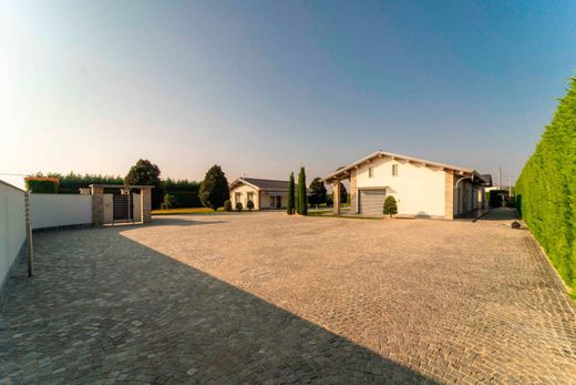 Maison de luxe à vendre à Nichelino, 845 000 €, Photo 2