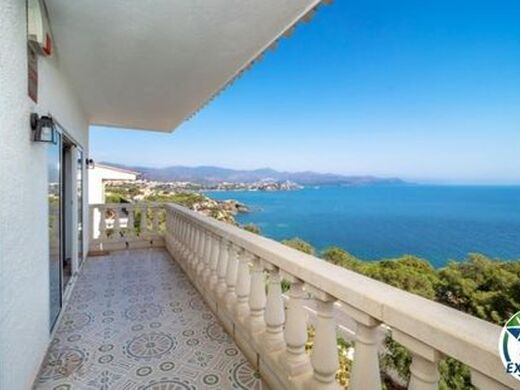 Maison de luxe à vendre à Llançà, 575 000 €, Photo 1