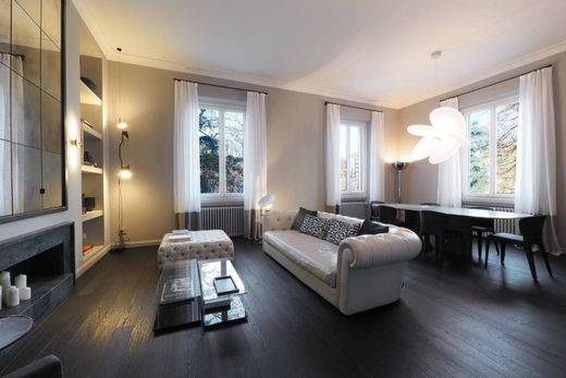 Luxury Apartment for sale in Milan, 1 300 000 €, Photo 3