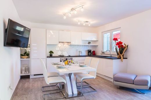 Luxury House for sale in Medulin, 600 000 €, Photo 4